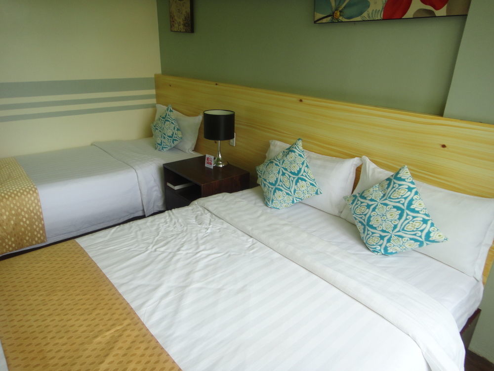 Aziza Paradise Hotel Puerto Princesa Dış mekan fotoğraf