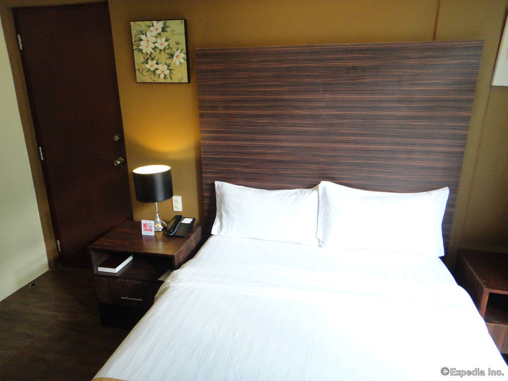 Aziza Paradise Hotel Puerto Princesa Dış mekan fotoğraf
